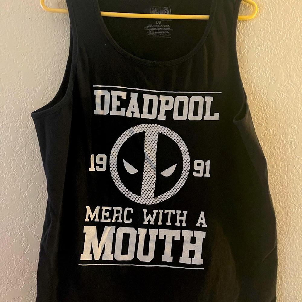 Marvel Deadpool Black Tank Top Size L